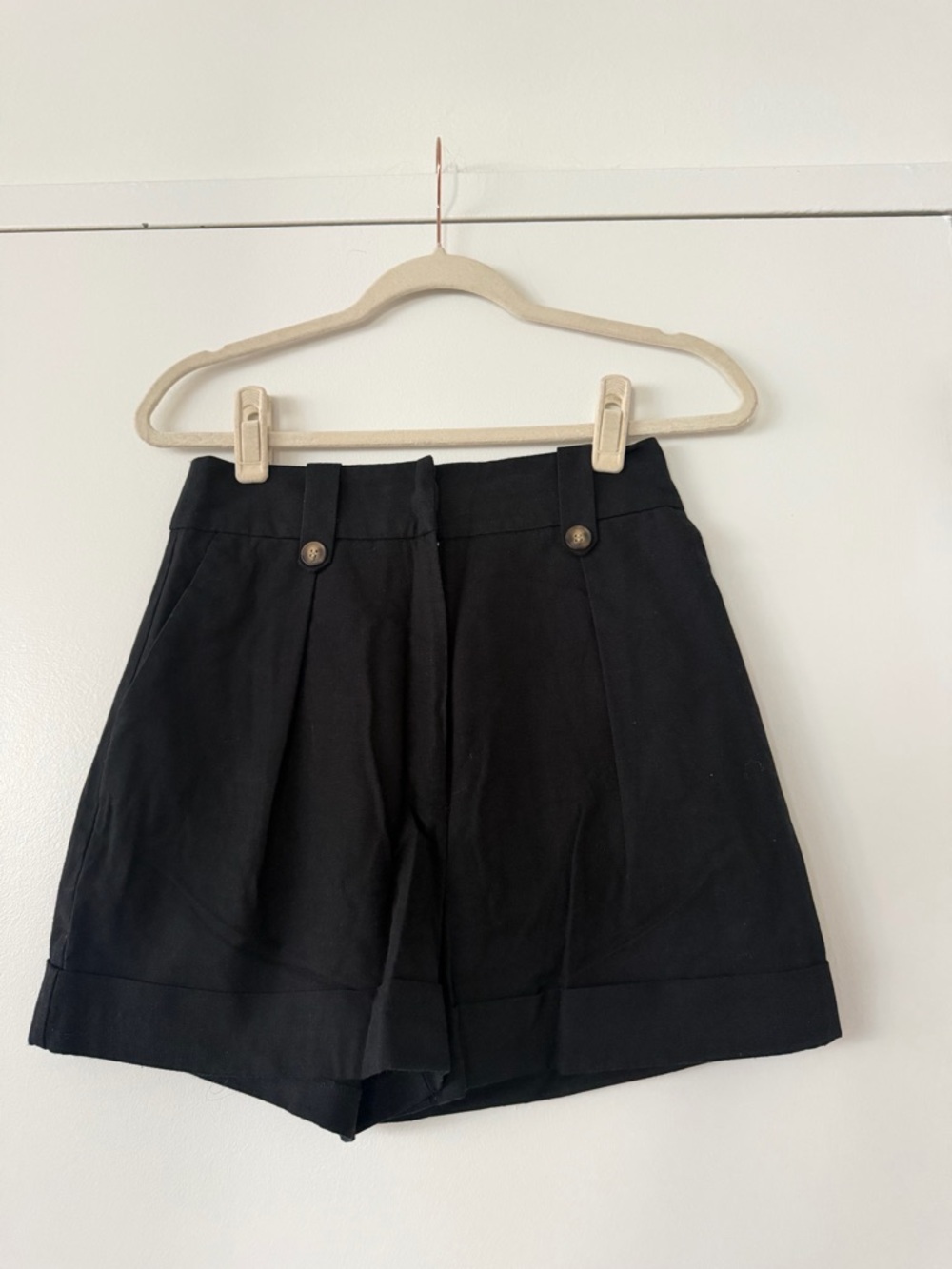 Black High-Waist Pleated Women’s Shorts